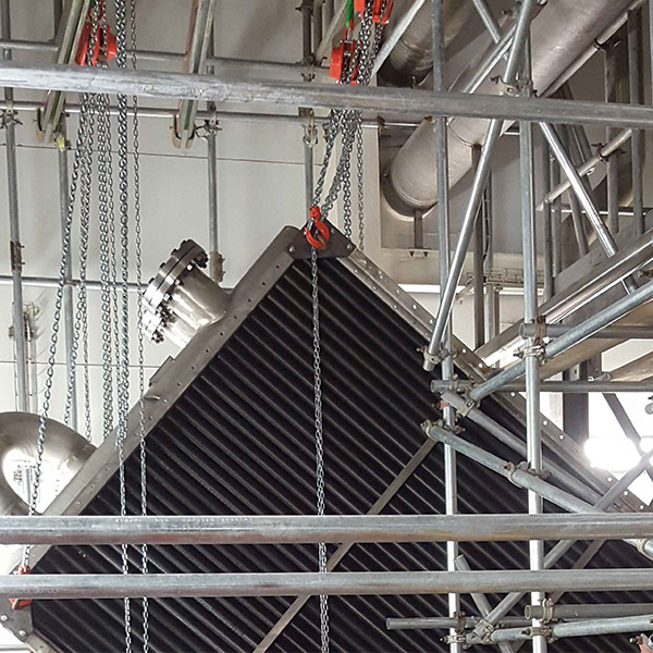 heat exchanger lifting with a spider crane